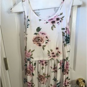 Floral breast feeding top-size small